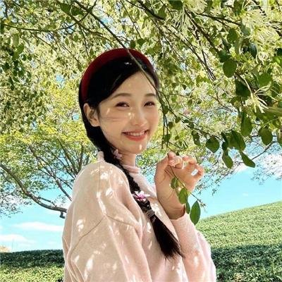葛洛莉亚·贝尔
